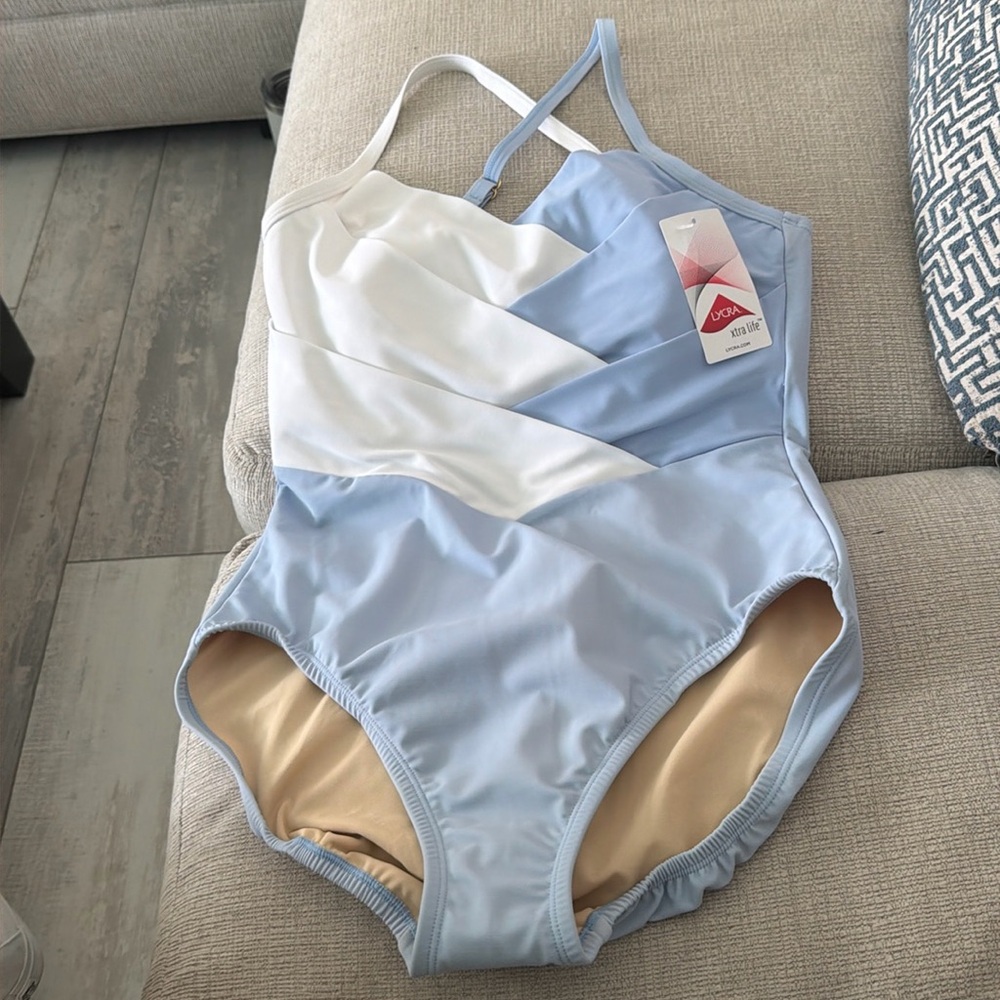 NWT Land’s End slimming swimsuit
